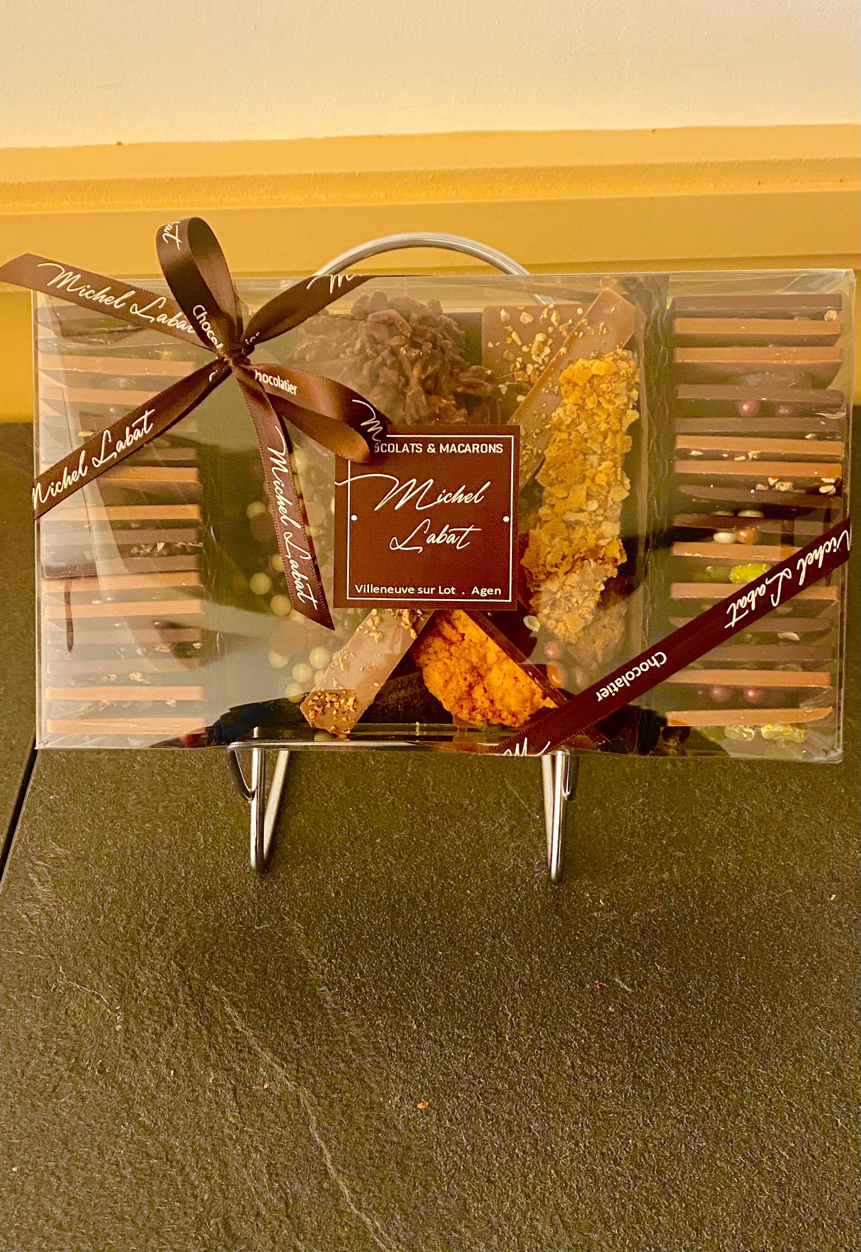 Coffret Gourmand 500 g — Grand assortiments de nos chocolats, pralinés et créations maison.